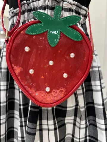 ANY 岡田 コーディネート画像