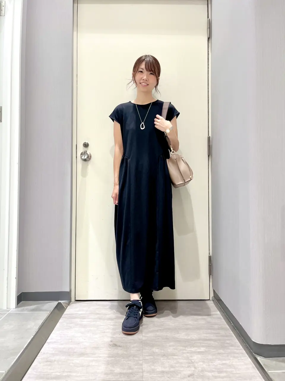 ANY 金井 コーディネート画像