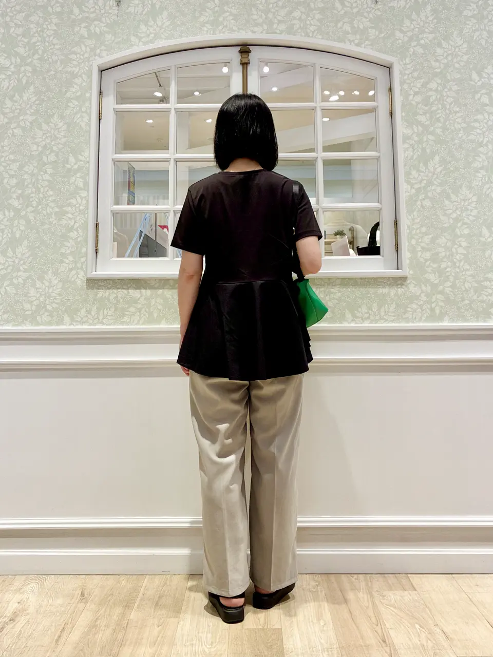 ANY MIKA コーディネート画像