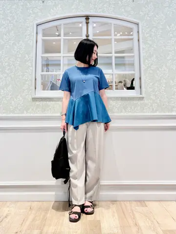 ANY MIKA コーディネート画像