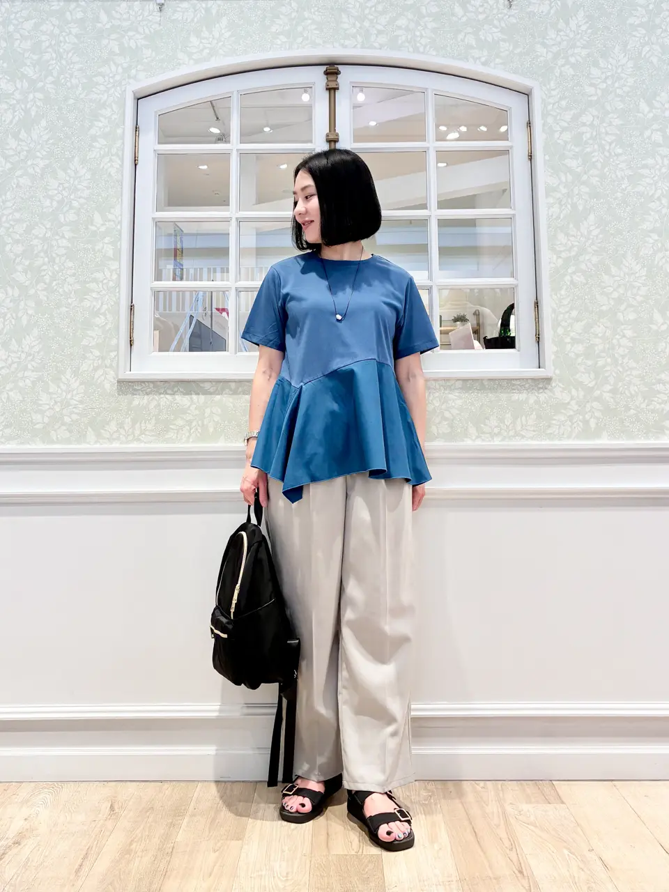 ANY MIKA コーディネート画像