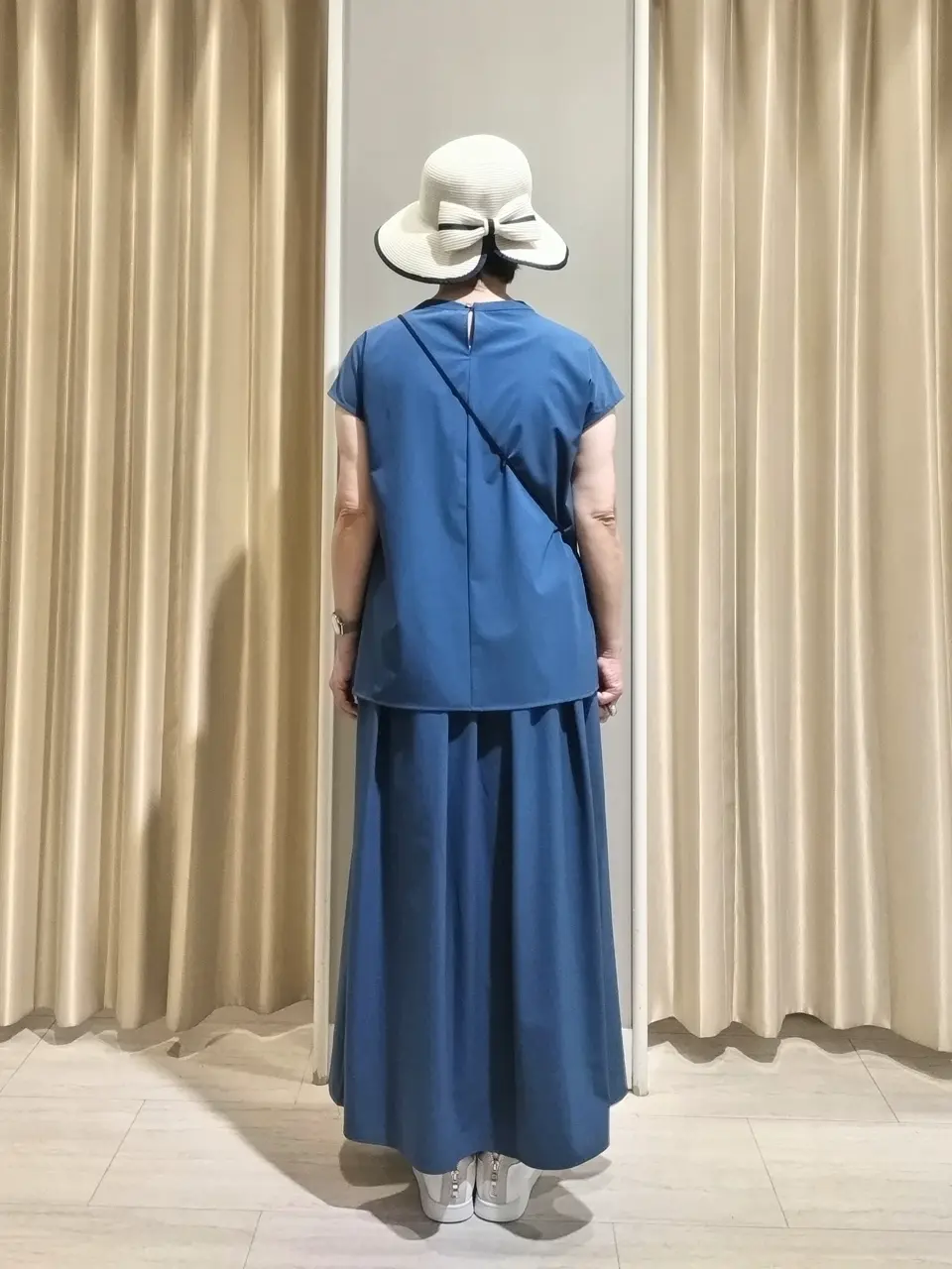 ANY SIS 岡本 コーディネート画像