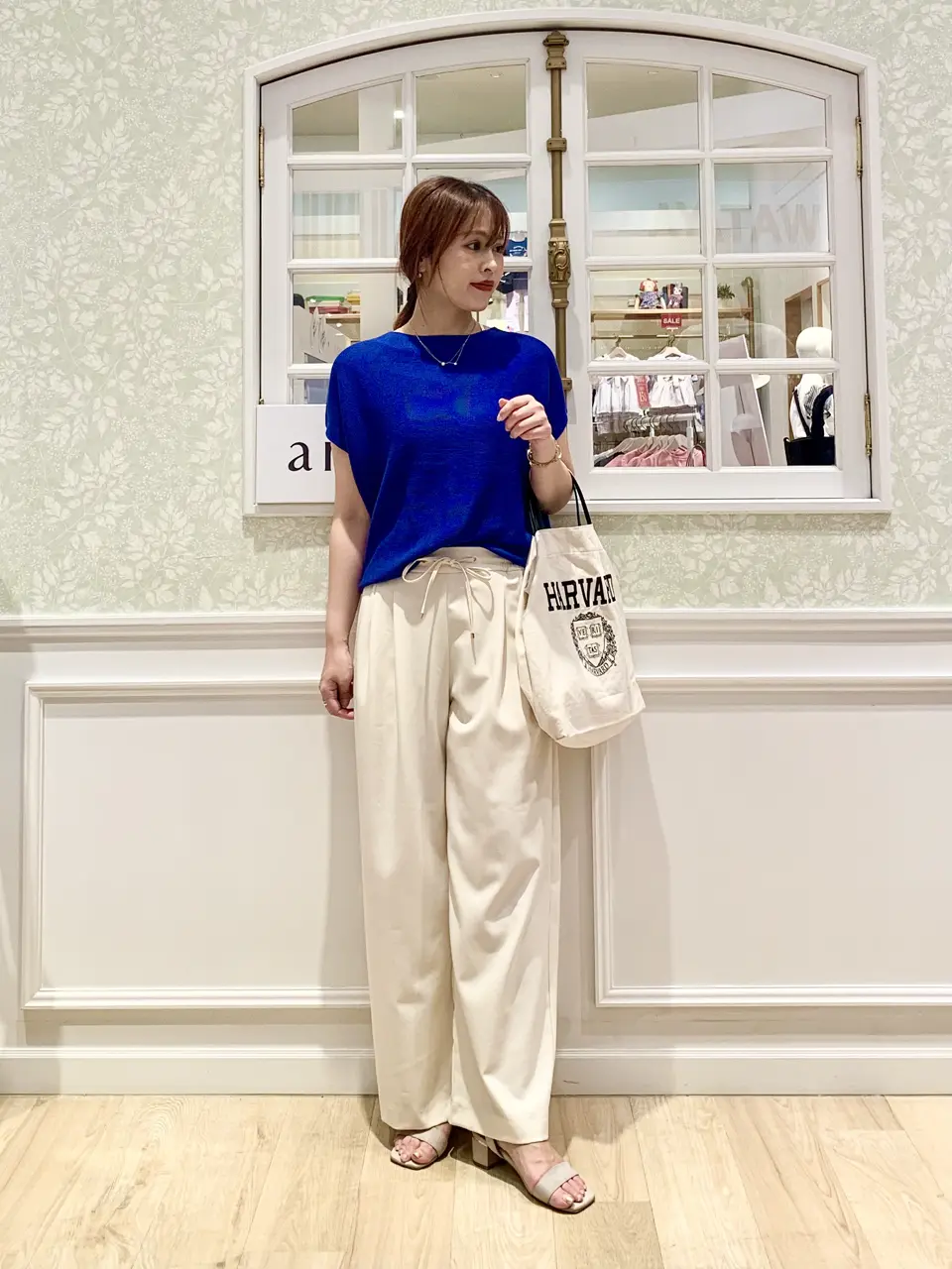 ANY MIHO コーディネート画像