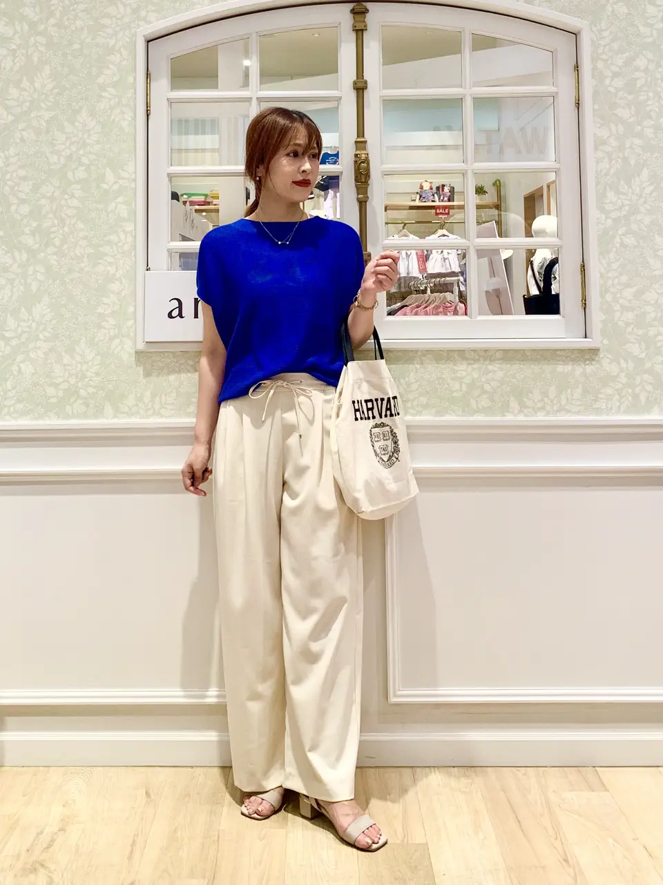 ANY MIHO コーディネート画像