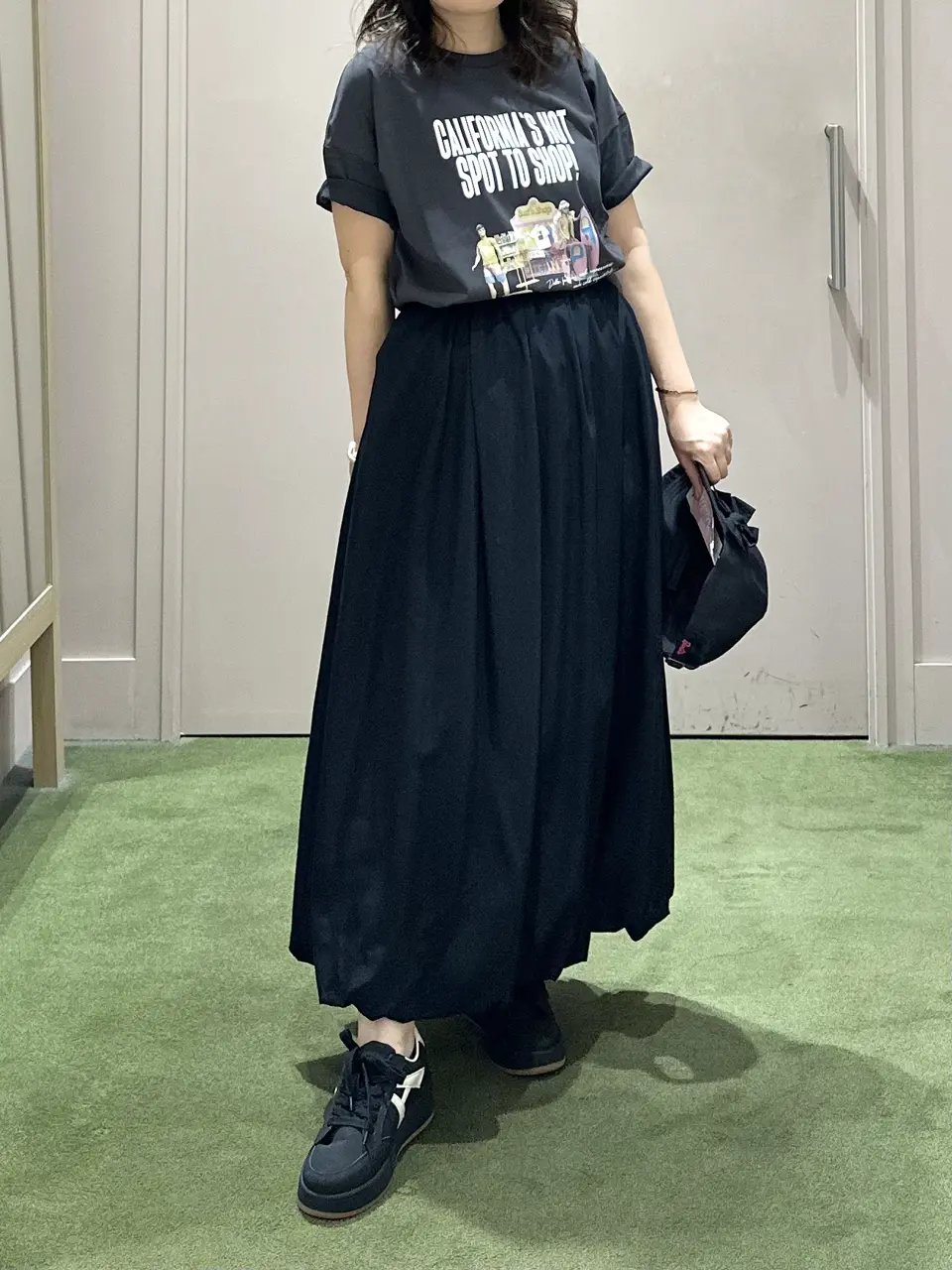 ANY フジコ コーディネート画像