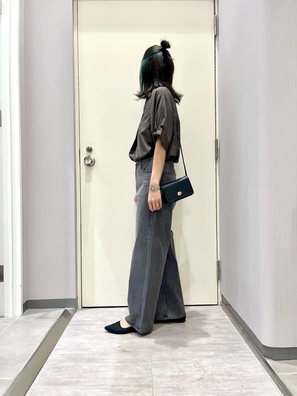 ANY 金井 コーディネート画像