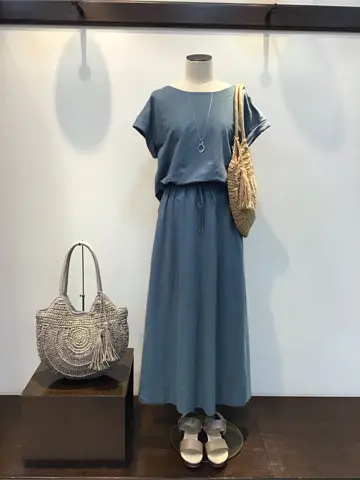 ANY 佐々木 コーディネート画像