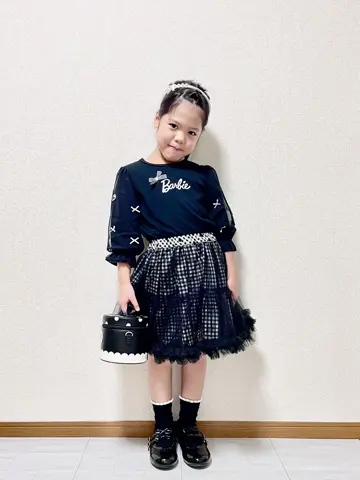 ANY MIKA コーディネート画像