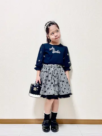 ANY MIKA コーディネート画像