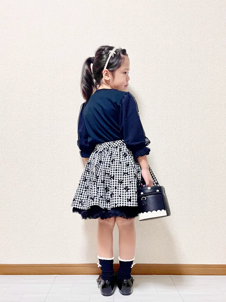 ANY MIKA コーディネート画像