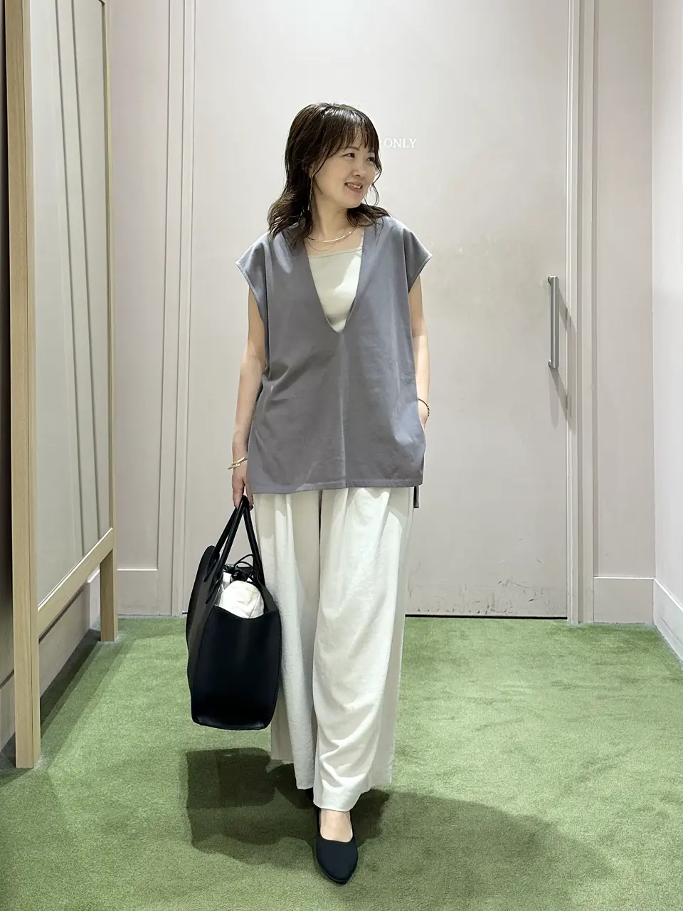 ANY フジコ コーディネート画像