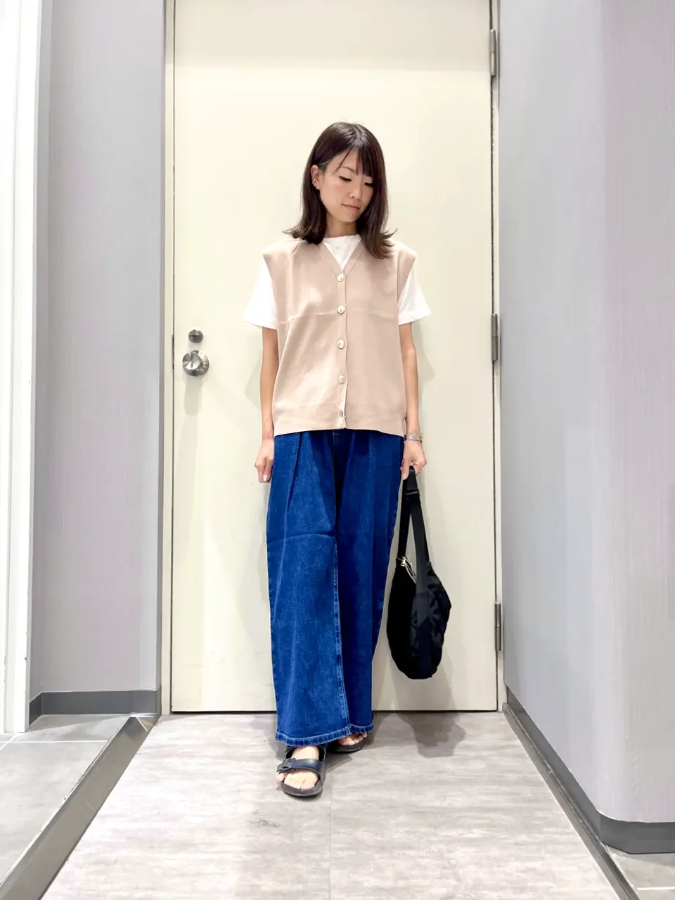 ANY 金井 コーディネート画像