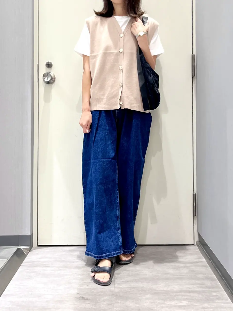 ANY 金井 コーディネート画像