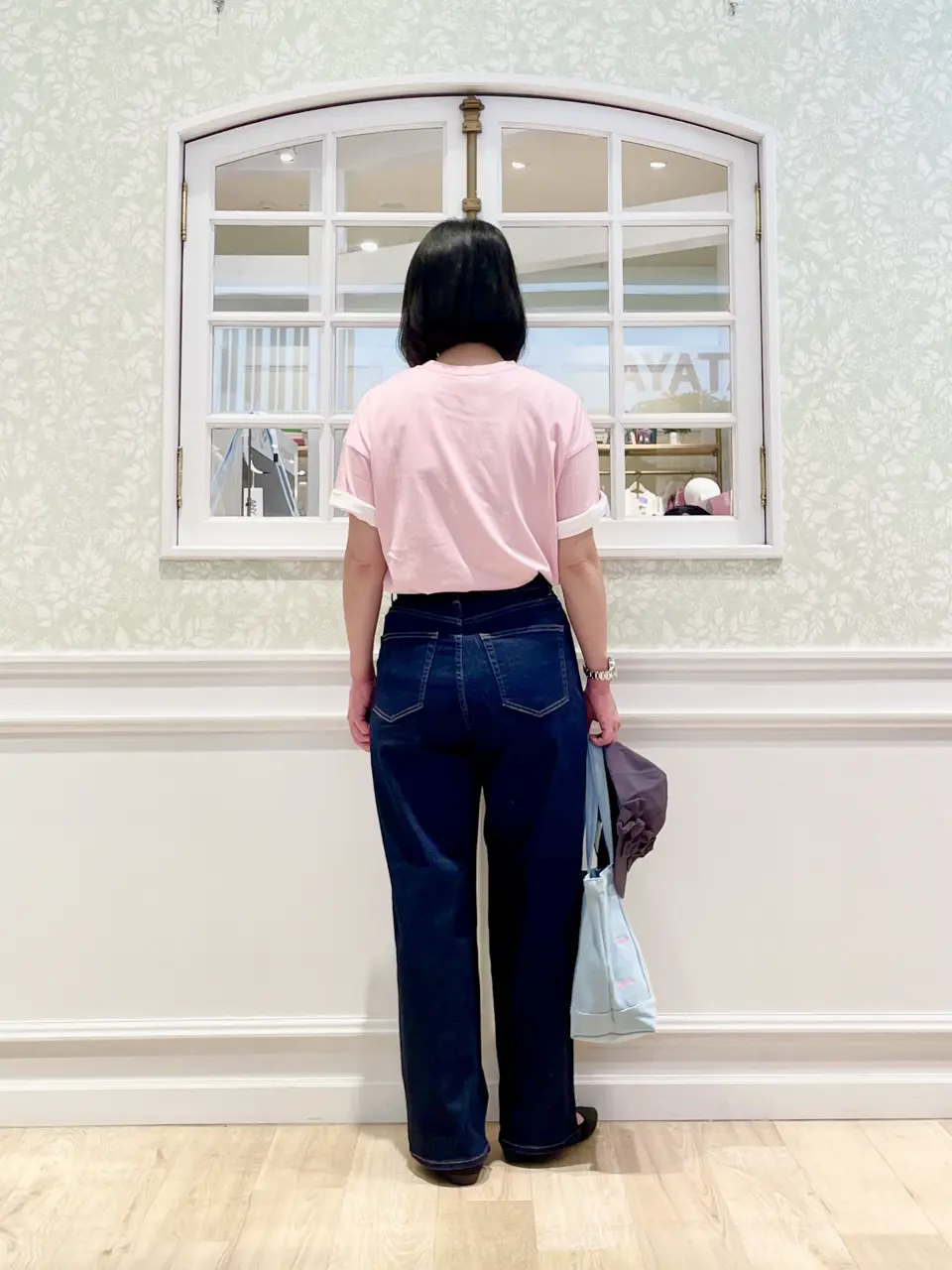 ANY MIKA コーディネート画像