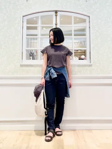 ANY MIKA コーディネート画像