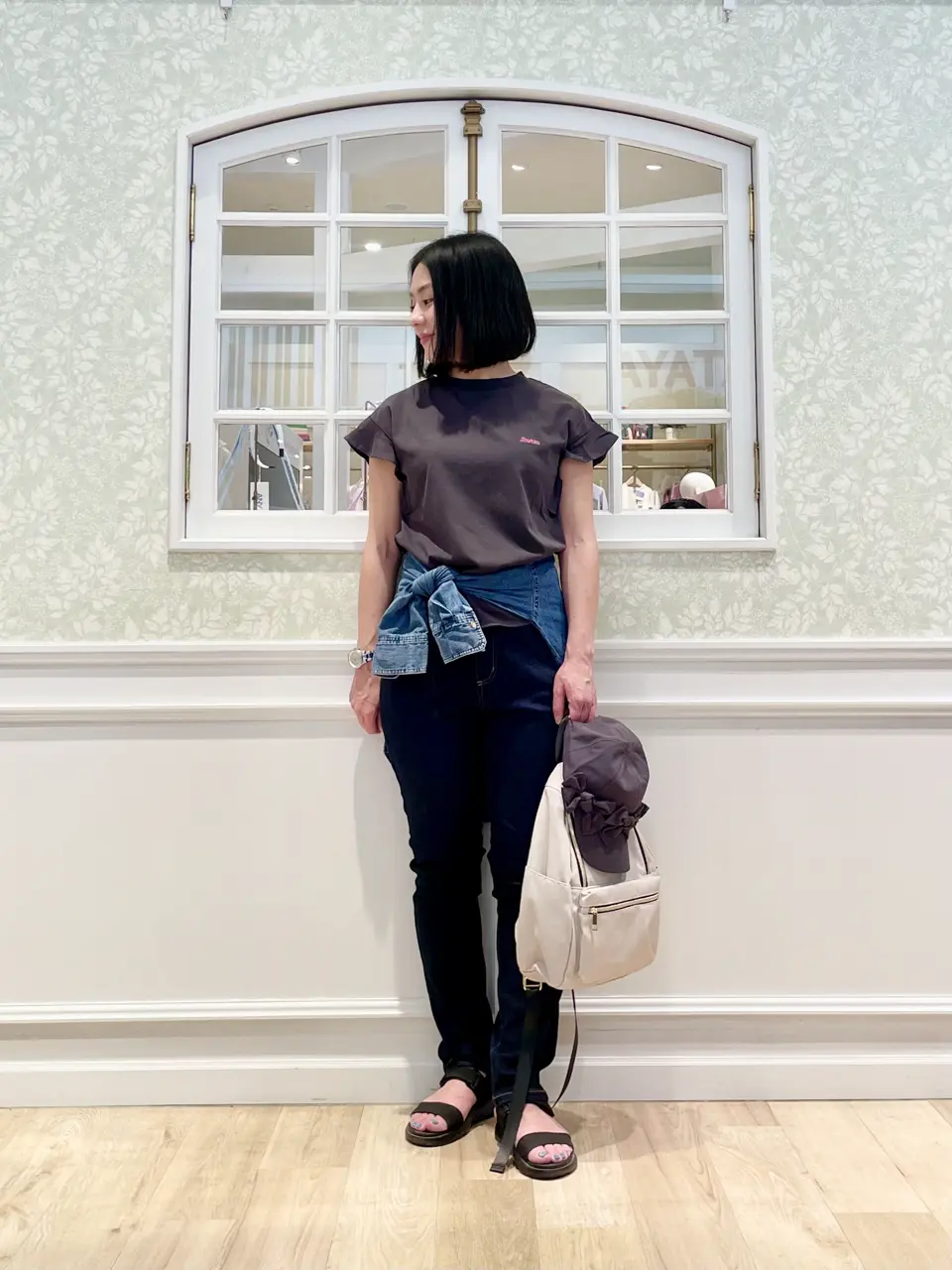 ANY MIKA コーディネート画像