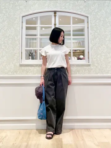 ANY MIKA コーディネート画像