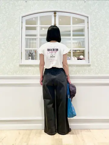 ANY MIKA コーディネート画像