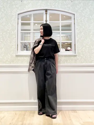 ANY MIKA コーディネート画像