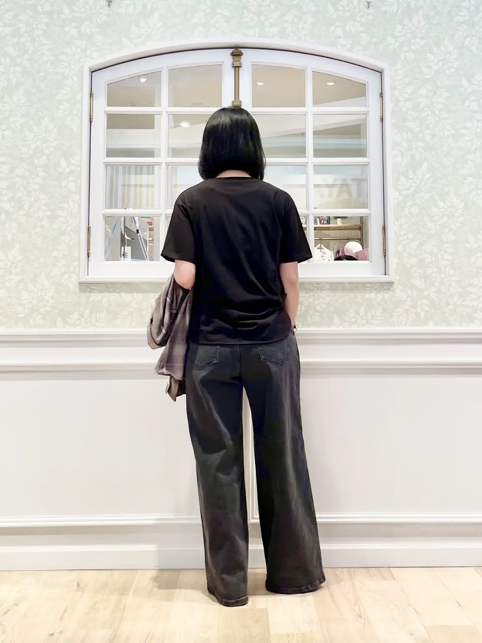 ANY MIKA コーディネート画像