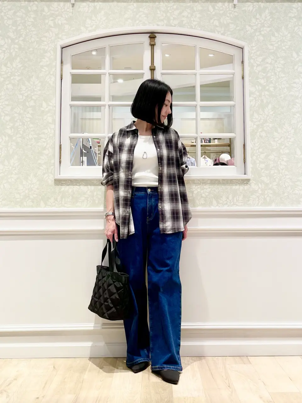 ANY MIKA コーディネート画像