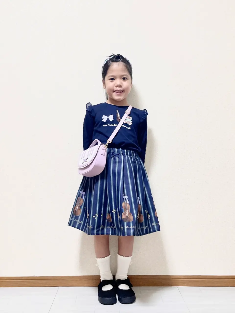 ANY MIKA コーディネート画像