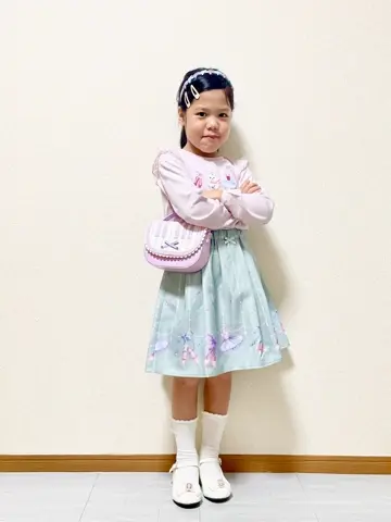 ANY MIKA コーディネート画像