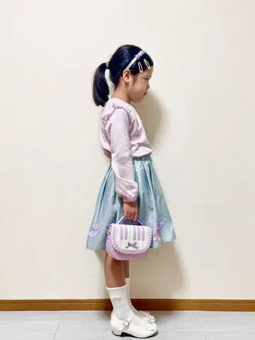 ANY MIKA コーディネート画像