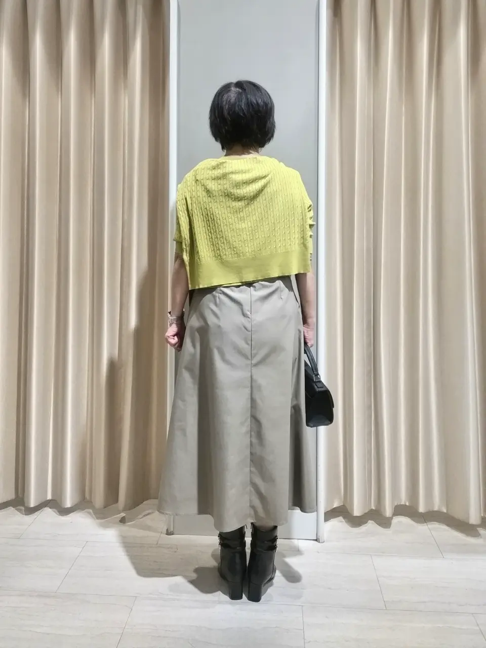 ANY SIS 岡本 コーディネート画像