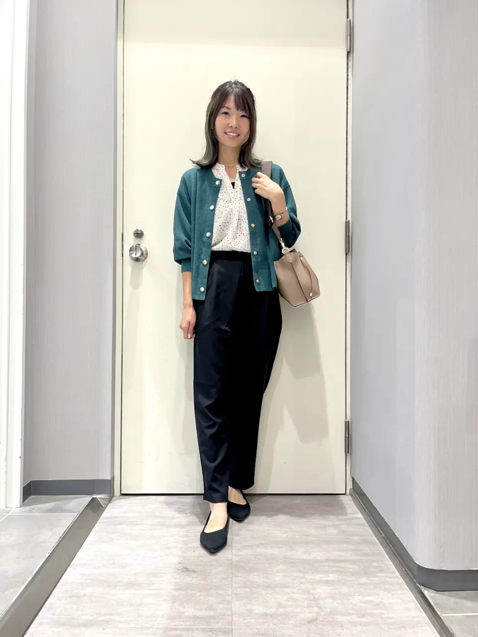 ANY 金井 コーディネート画像