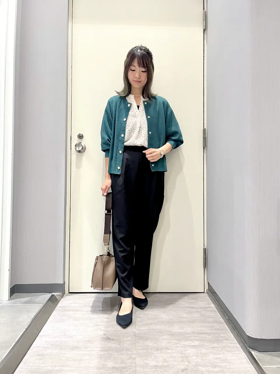 ANY 金井 コーディネート画像