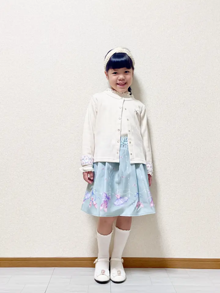 ANY MIKA コーディネート画像