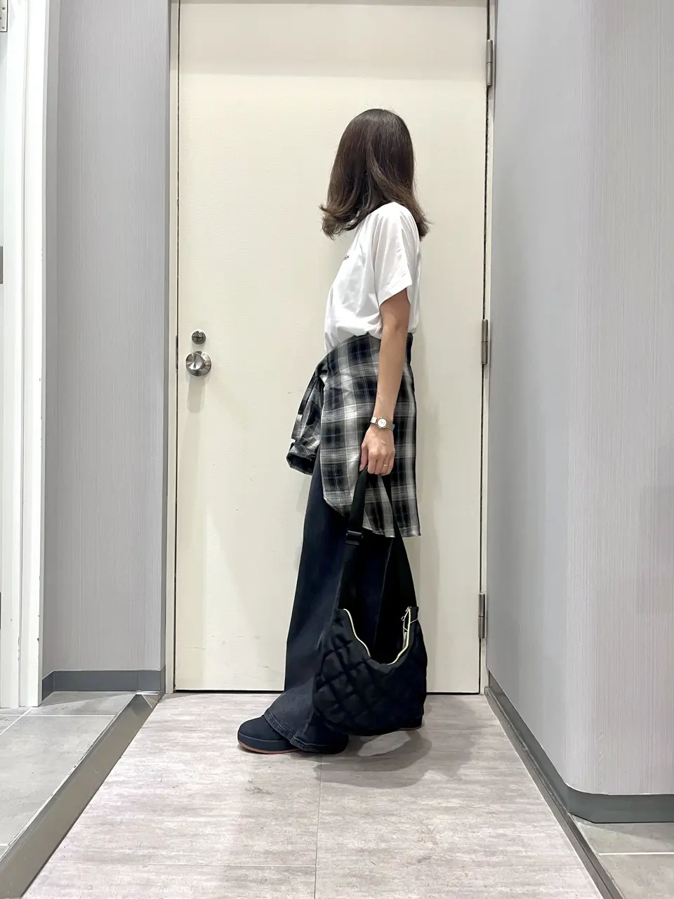 ANY 金井 コーディネート画像