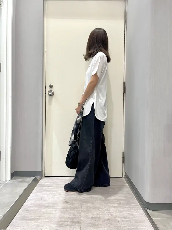 ANY 金井 コーディネート画像