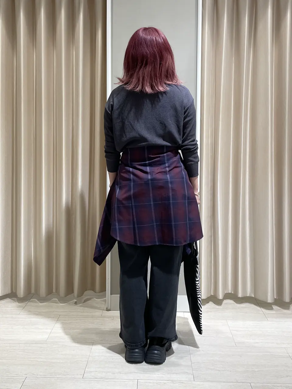 ANY 柄澤 コーディネート画像