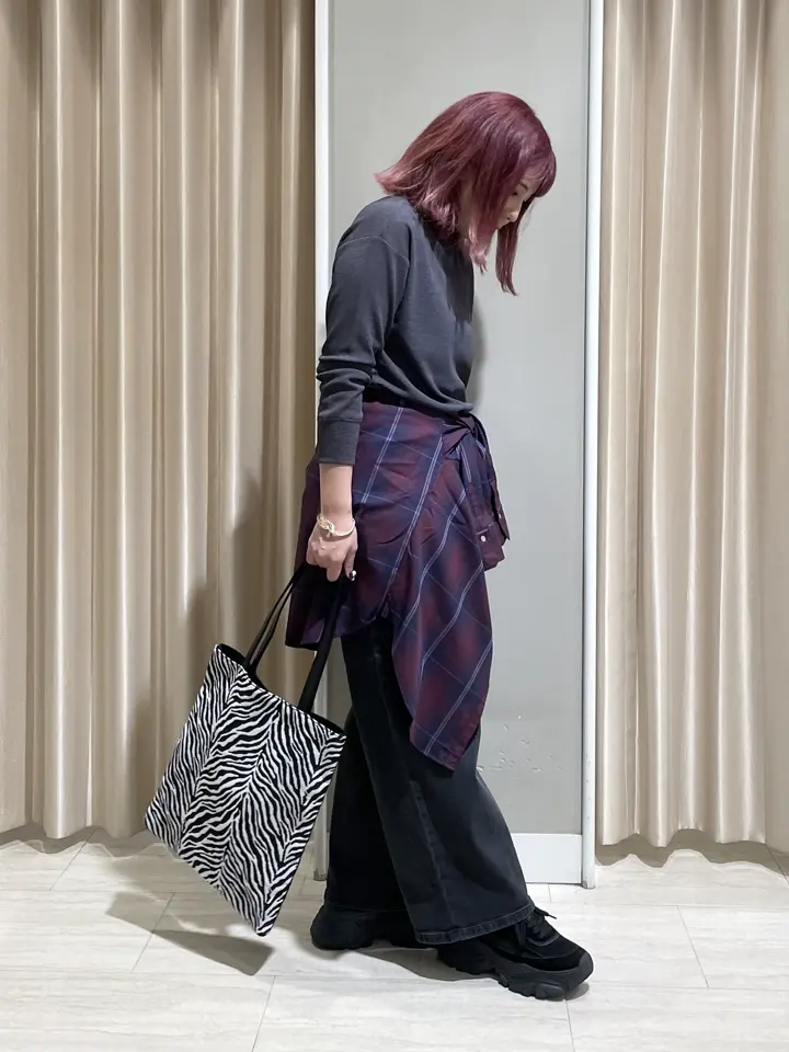 ANY 柄澤 コーディネート画像