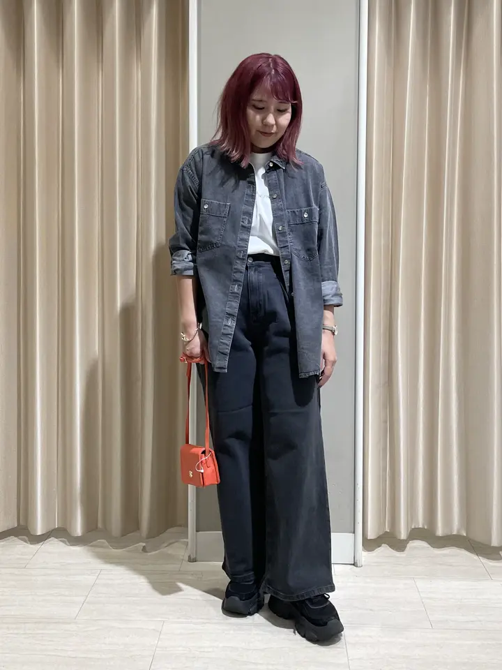 ANY 柄澤 コーディネート画像