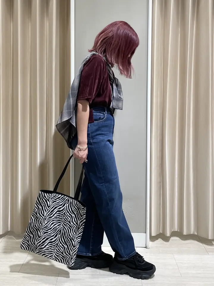 ANY 柄澤 コーディネート画像