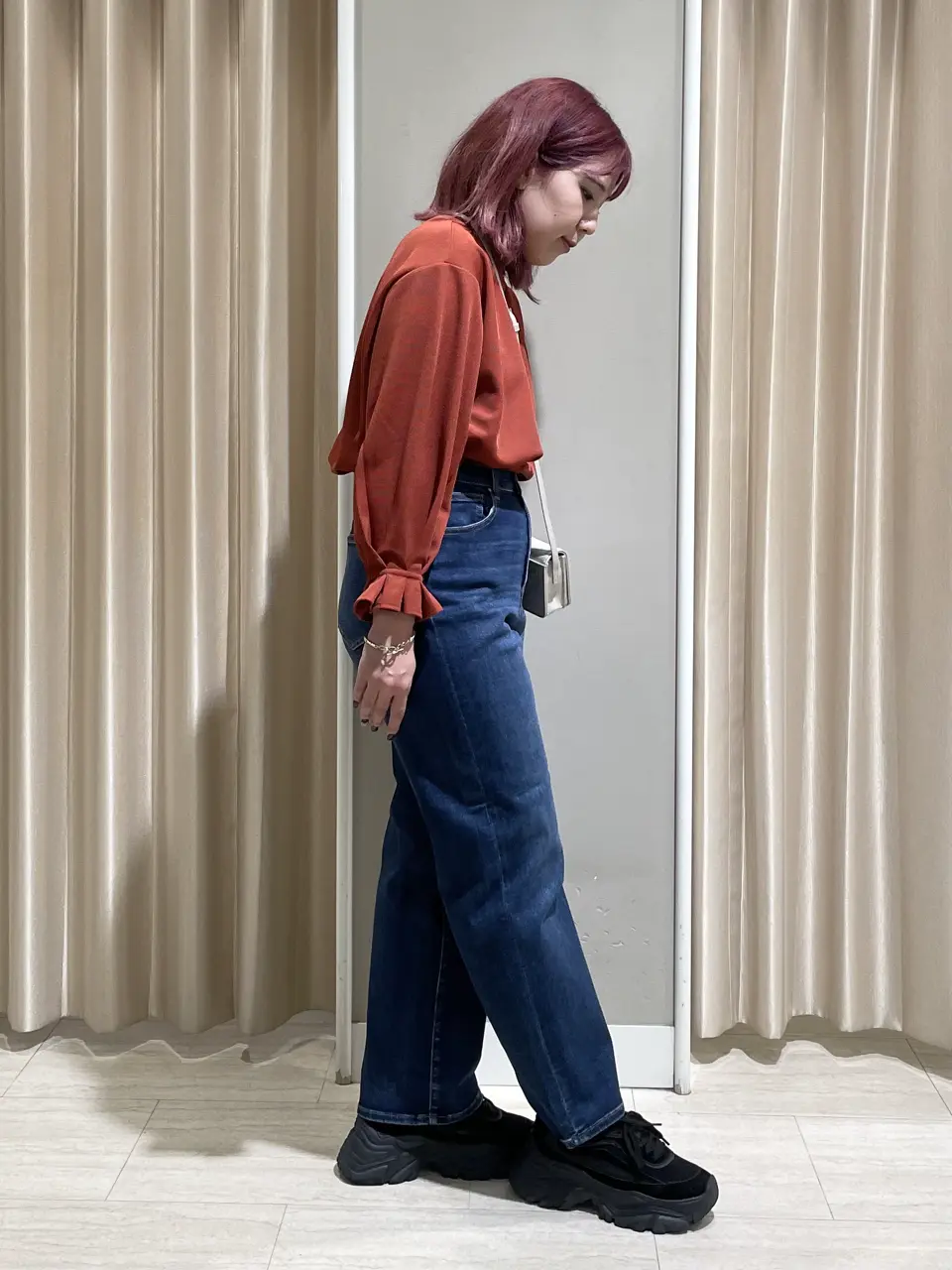 ANY 柄澤 コーディネート画像