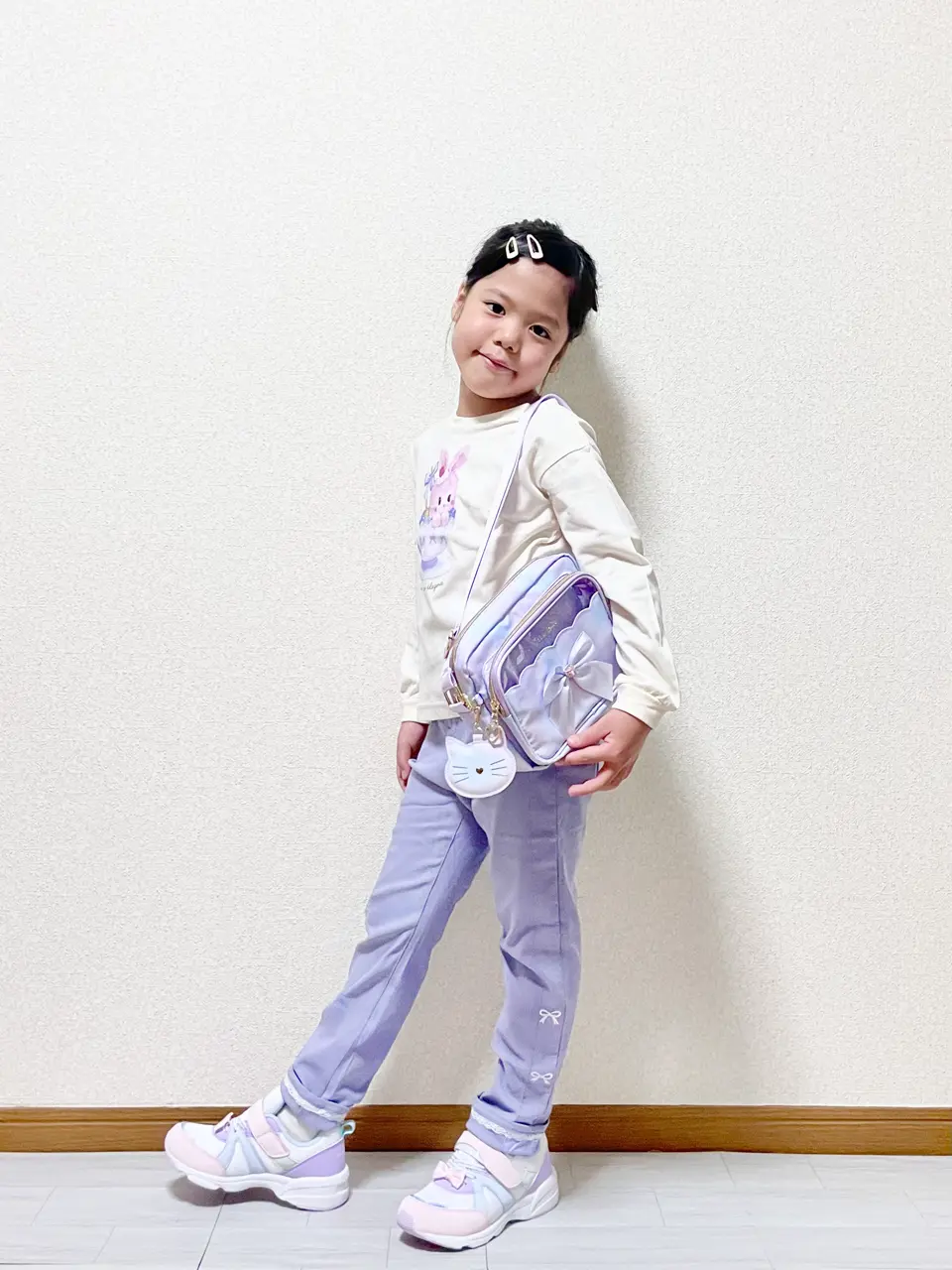 ANY MIKA コーディネート画像