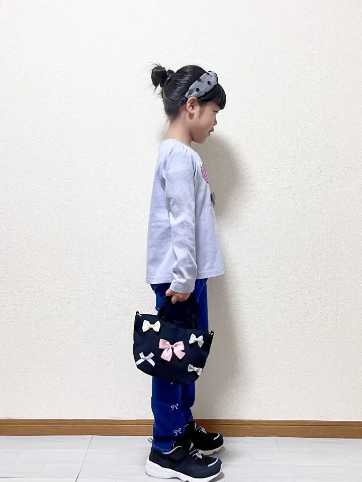 ANY MIKA コーディネート画像