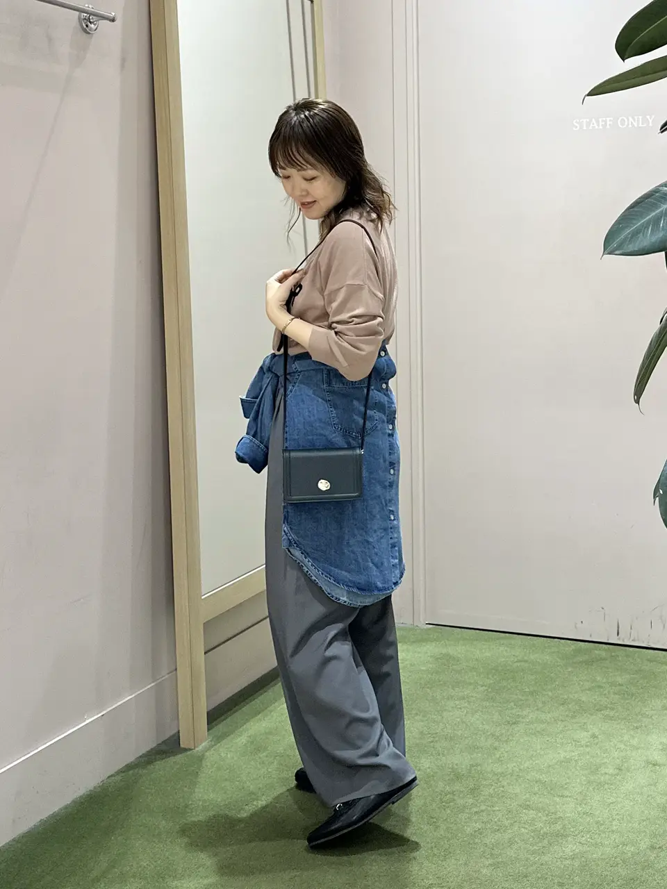 ANY フジコ コーディネート画像