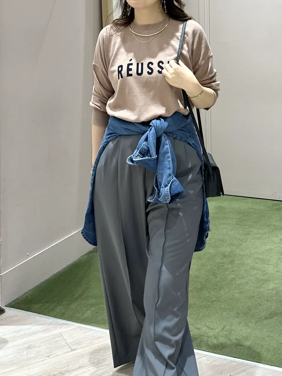 ANY フジコ コーディネート画像