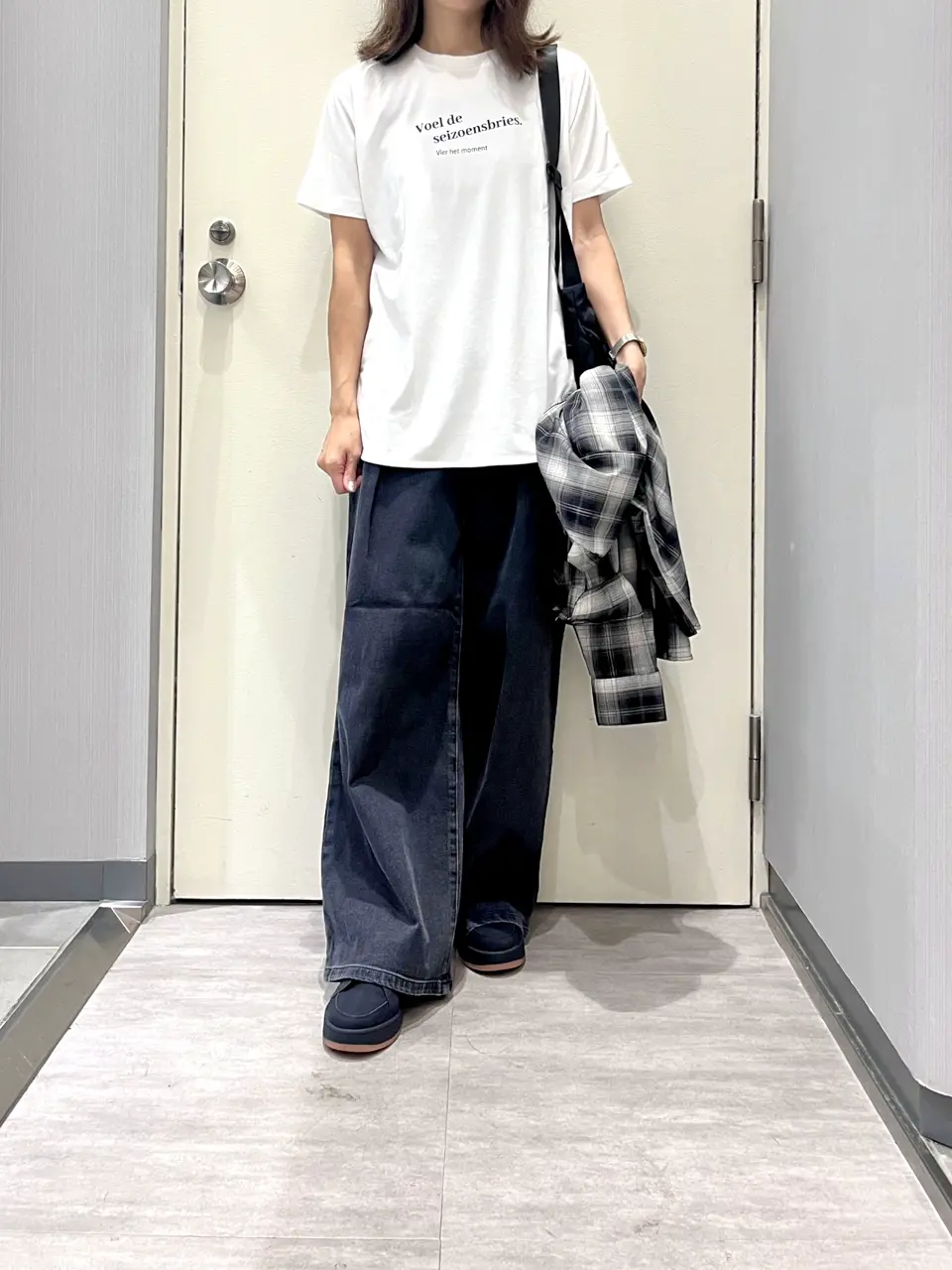 ANY 金井 コーディネート画像