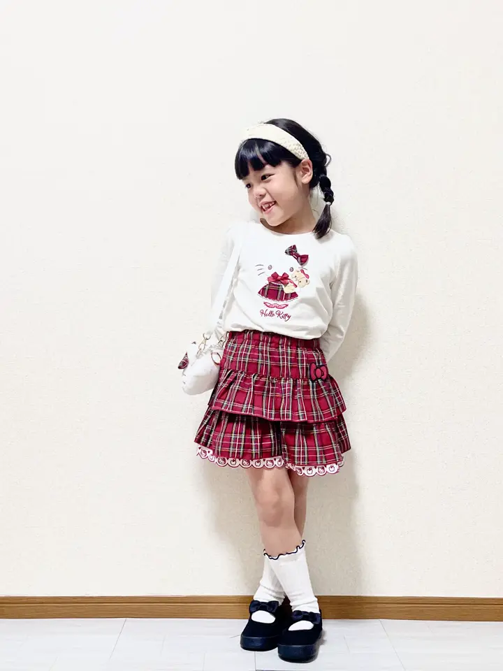 ANY MIKA コーディネート画像