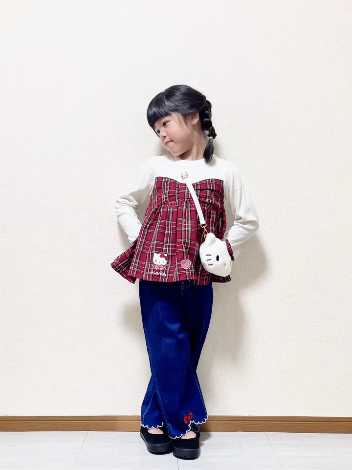 ANY MIKA コーディネート画像