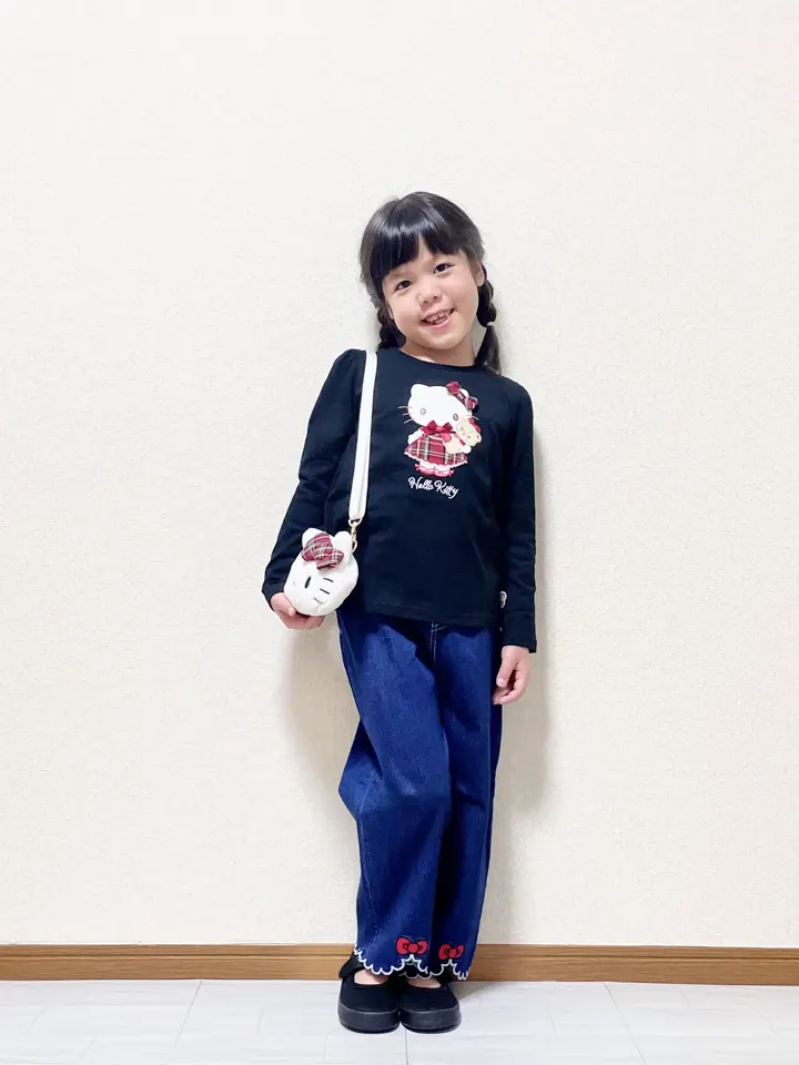 ANY MIKA コーディネート画像