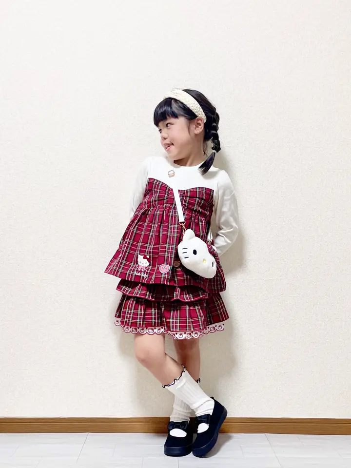 ANY MIKA コーディネート画像