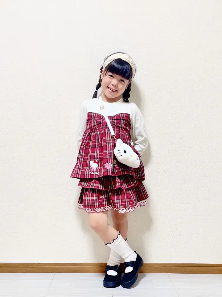 ANY MIKA コーディネート画像