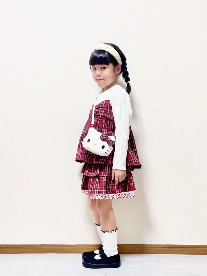 ANY MIKA コーディネート画像